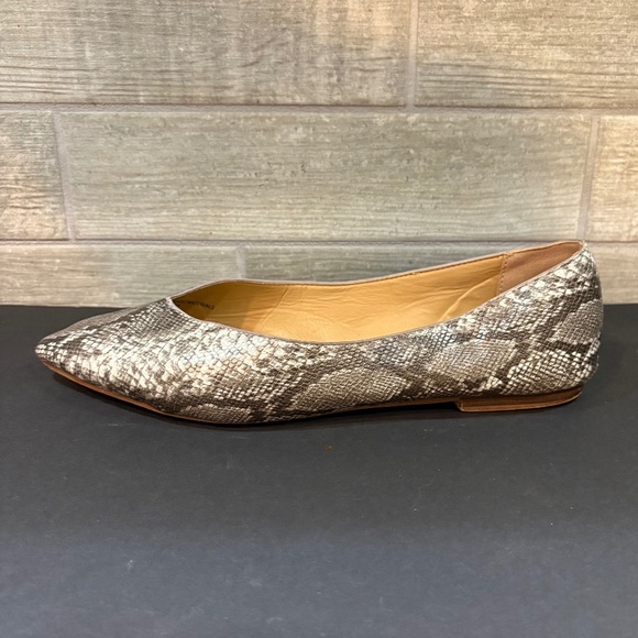SEVEN7 Nelly Faux Snake Skin Flats Pointed Toe Size 10 - Picture 3 of 11